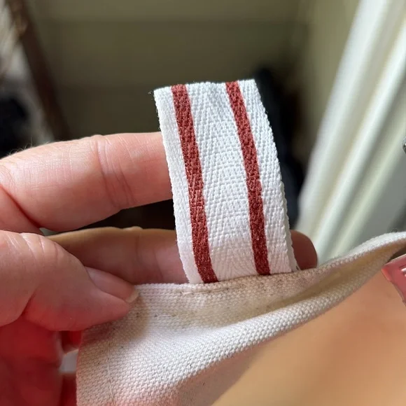 Beatrix Potter 100% cotton tea towel. EUC. good thicker cotton! - Picture 6 of 6